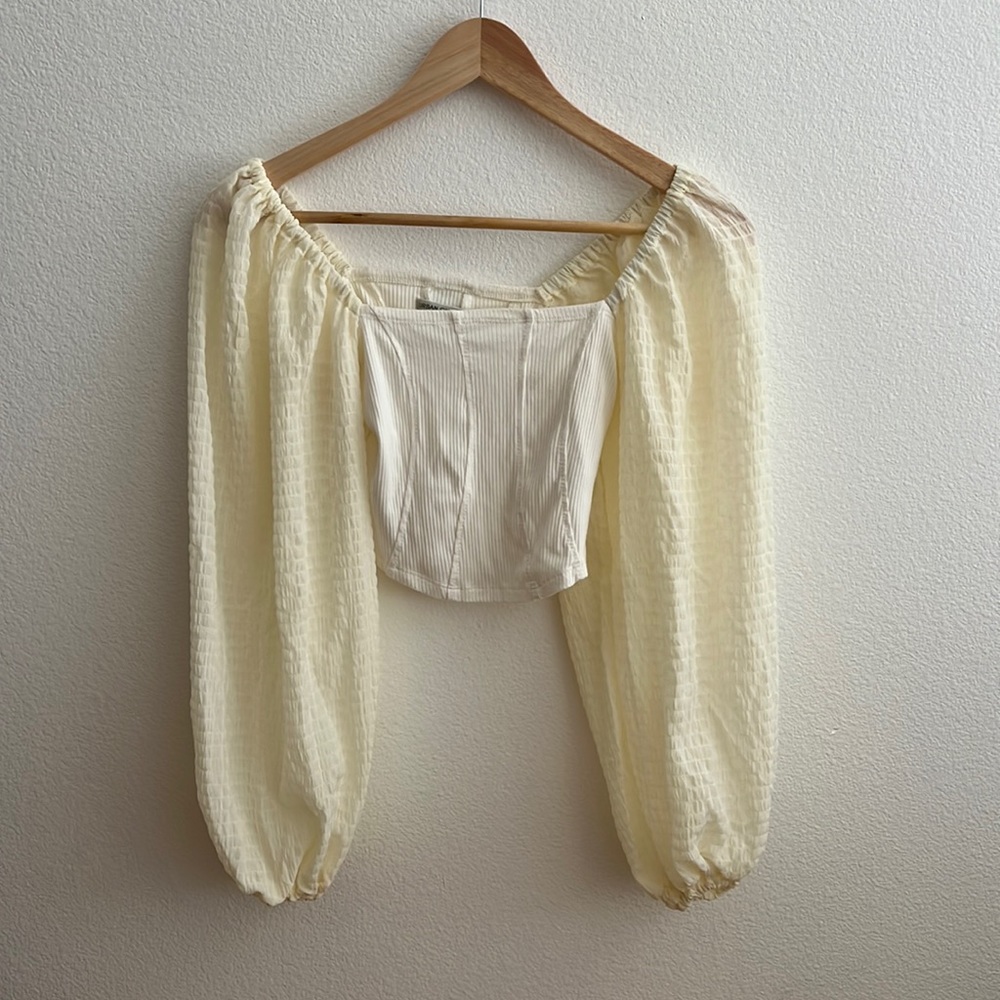 Cropped Long Sleeve Crop ✨🤍